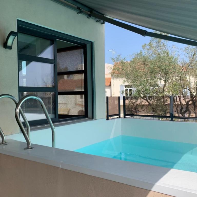 Villa Camarguaise entre centre ville et plage - Vacation Home - 6