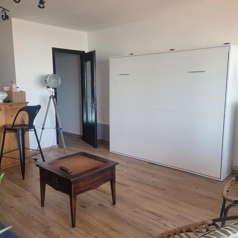 Vue sur la baie des Sables - Appartamento con 1 Camera da Letto - 9