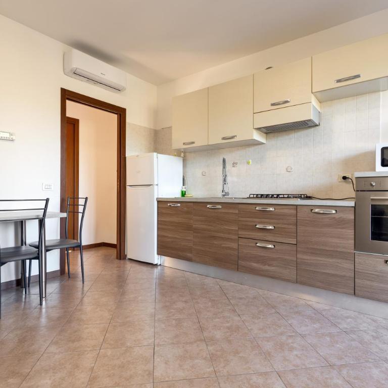 Le Terrazze del Garda - Immobili e Soluzioni Rent - Appartamento con 1 Camera da Letto e Vista Giardino - 2