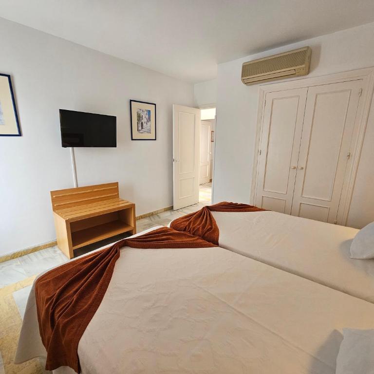 Hotel Puntazo II - Habitación con salón y terraza - 3