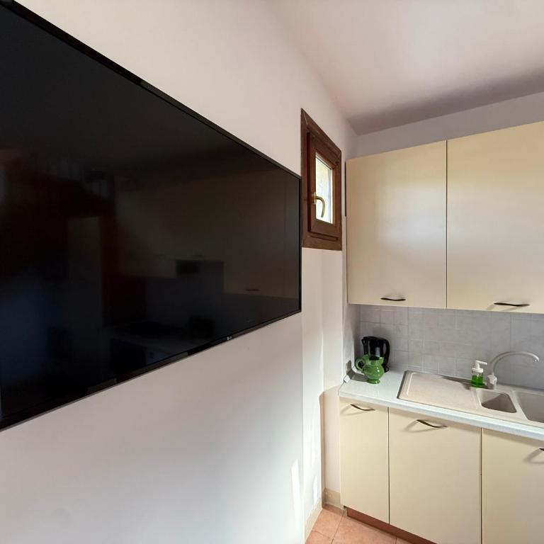 Le Terrazze del Garda - Immobili e Soluzioni Rent - Appartamento con 2 Camere da Letto e Terrazza - 2