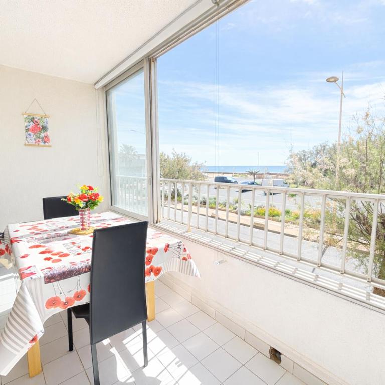 APPARTEMENT AVEC PARKING VUE MER POUR 2 personnes - One-Bedroom Apartment - 1