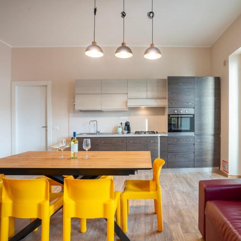 Novecento Design Apartment - Appartamento con 2 Camere da Letto - 63