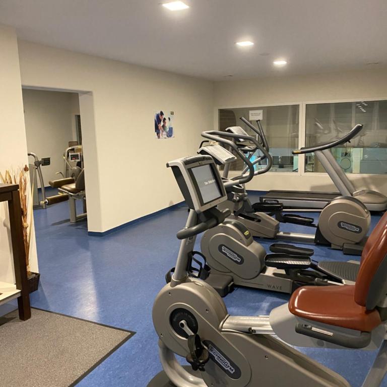 Ferienwohnung Harmonia inklusive Hallenbad, Außenpool, Sauna & Fitnessstudio, familienfreundlich ausgestattet, großes 2-Zimmer-Apartment - Apartment mit 2 Schlafzimmern - 36