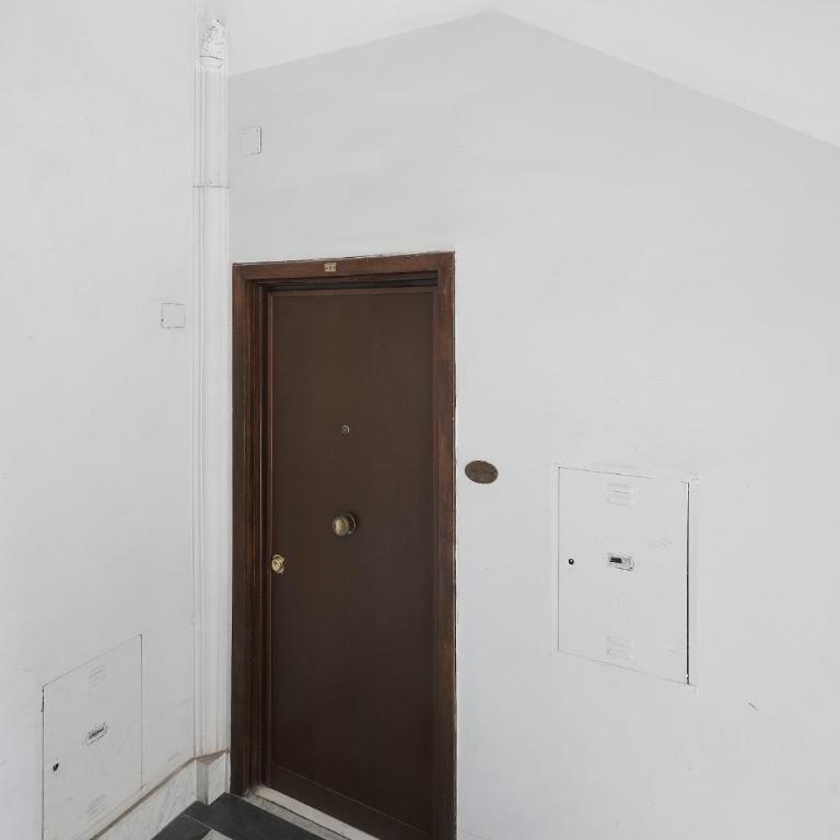 National House Monti - Appartamento con 2 Camere da Letto - 17