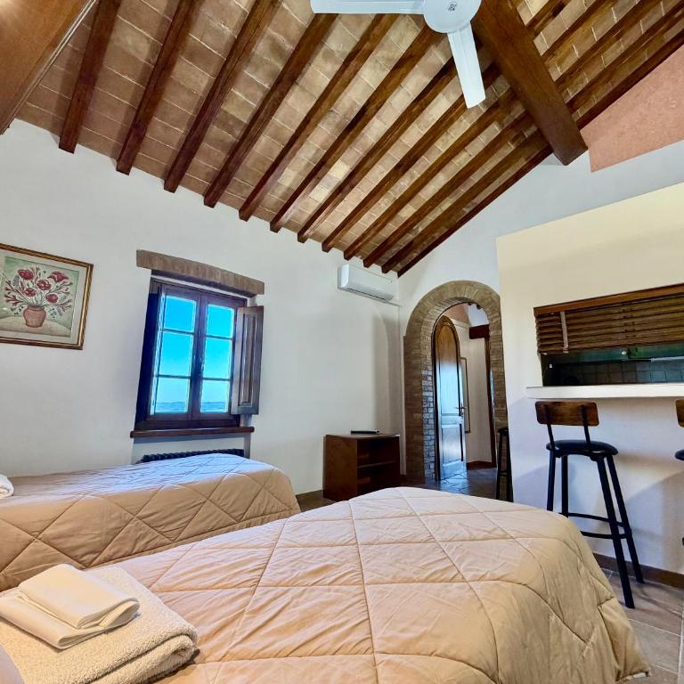 Bed & Breakfast Casale Gregoriano - Two Connecting Rooms - 8