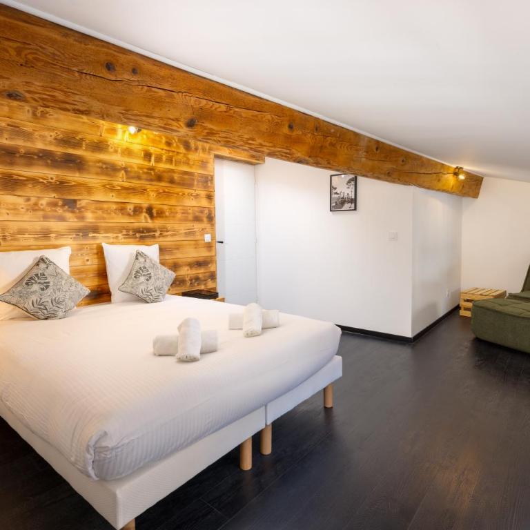 Bastide Suite Elégance Noire - Appartement 2 Chambres Deluxe avec Balcon - 4