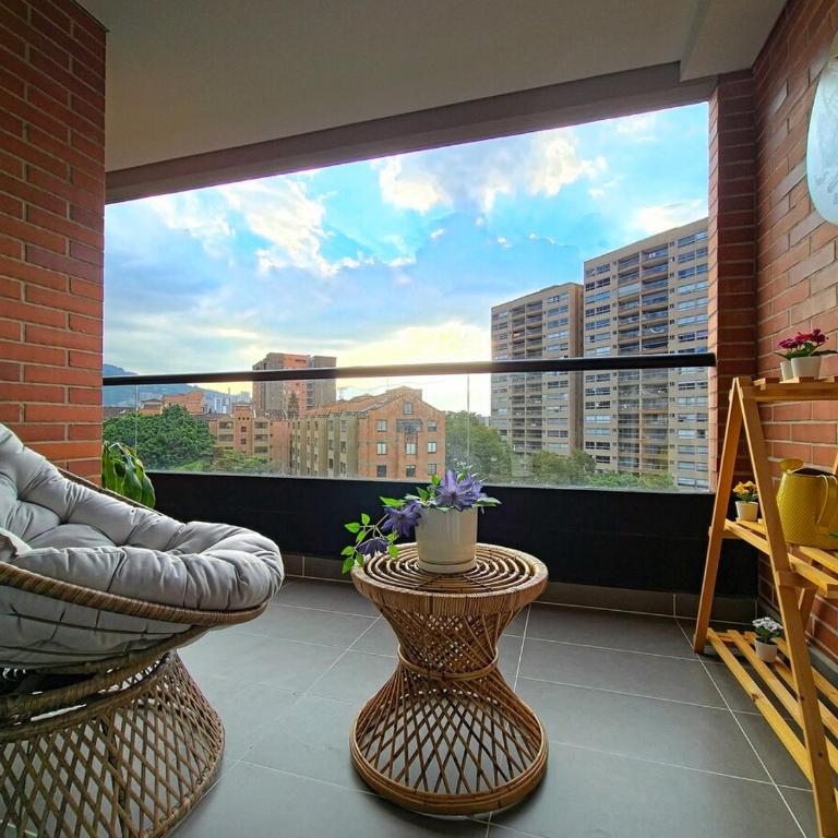2 Bed Loft in Poblado Envigado Border with Full Amenities - Apartamento de 1 dormitorio - 11
