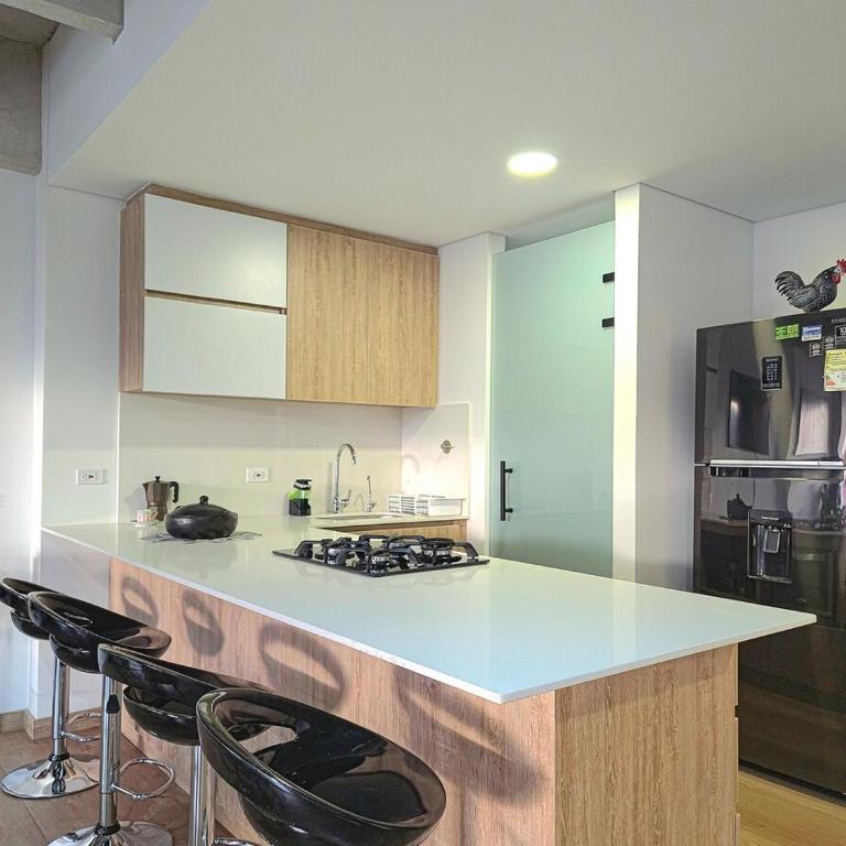 2 Bed Loft in Poblado Envigado Border with Full Amenities - Apartamento de 1 dormitorio - 24