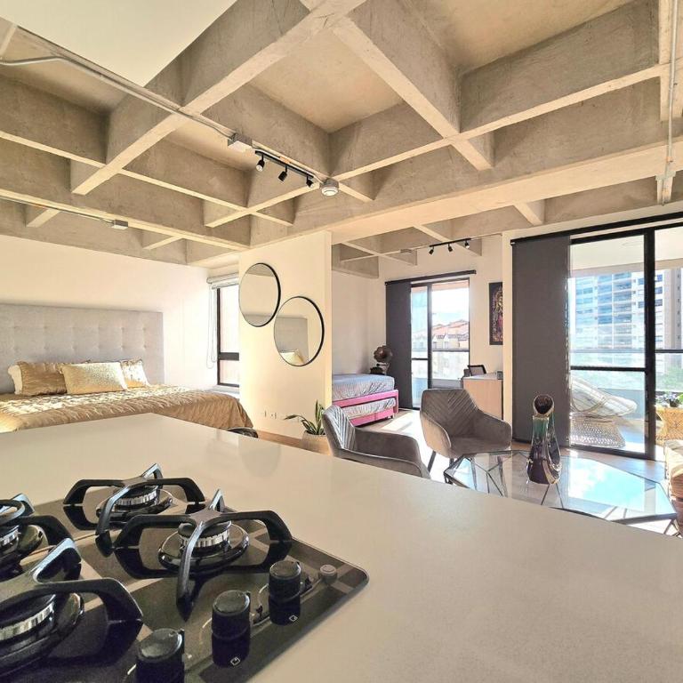 2 Bed Loft in Poblado Envigado Border with Full Amenities - Apartamento de 1 dormitorio - 34