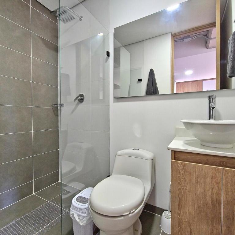 2 Bed Loft in Poblado Envigado Border with Full Amenities - Apartamento de 1 dormitorio - 37