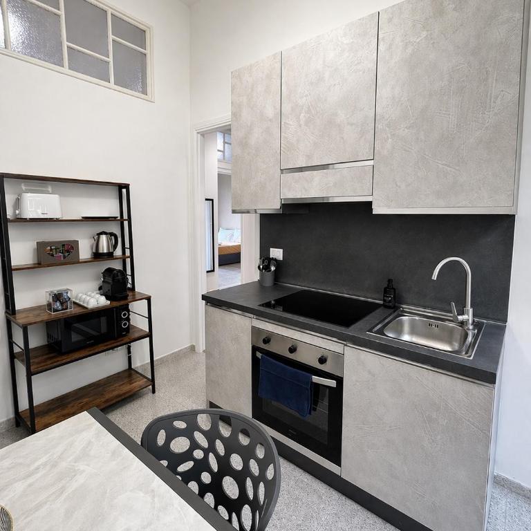 Galaxy Colosseum Apartment - a 450m dal Colosseo - Appartamento con 3 Camere da Letto - 15