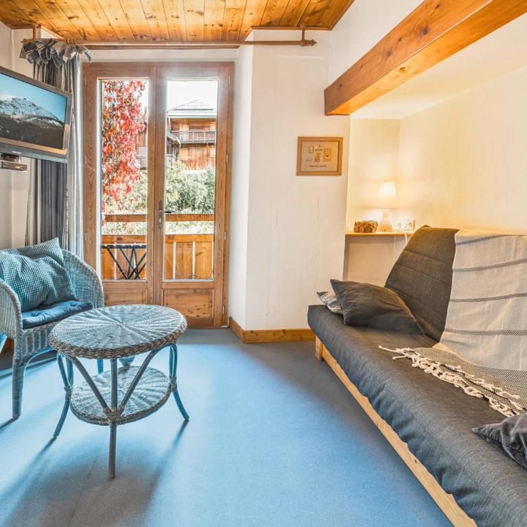 Appartement 2 pièces avec coin montagne, balcon, piscine estivale, à 300m des pistes à Serre Chevalier - FR-1-762-7 - Appartement - 1