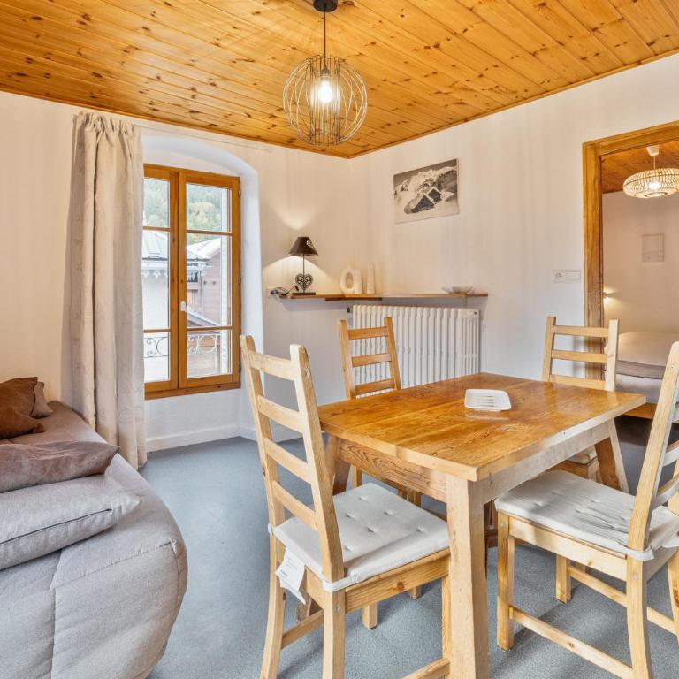Charmant 2 pièces avec Balcon & Parking à 300m des Pistes - Piscine, Wi-Fi et Jardin - FR-1-762-13 - Appartement - 1