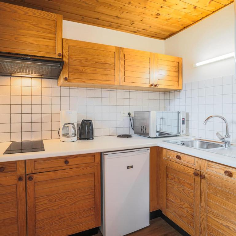 Studio cosy avec balcon et piscine à Serre Chevalier, à 300m des pistes - FR-1-762-11 - Studio - 3
