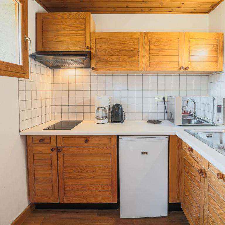Studio cosy avec balcon et piscine à Serre Chevalier, à 300m des pistes - FR-1-762-11 - Studio - 11