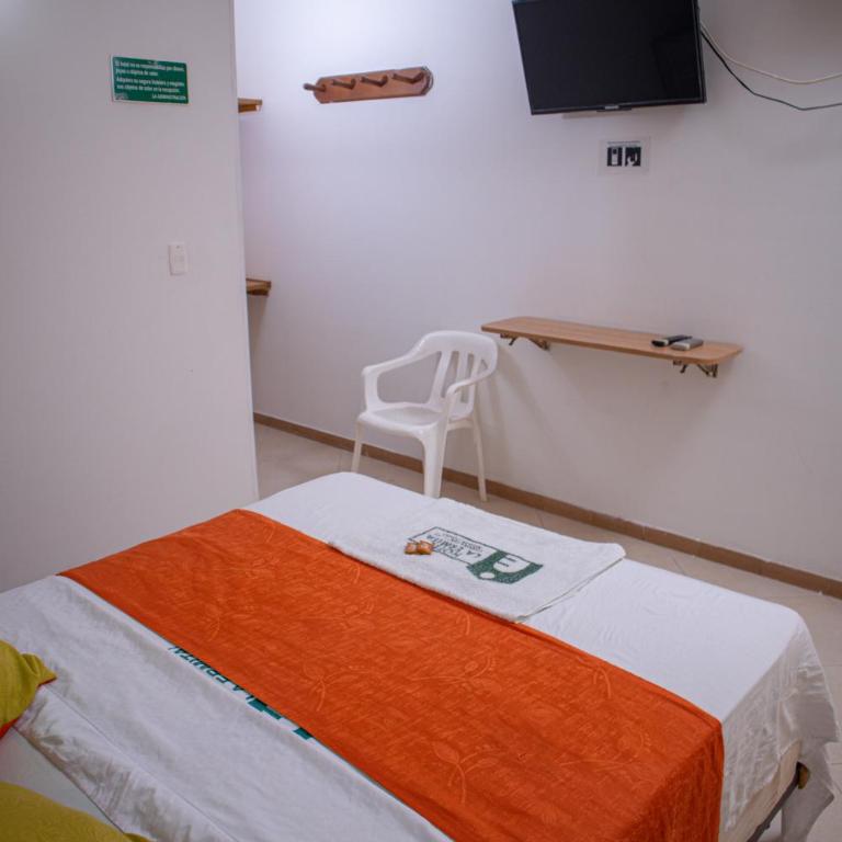 Hotel Los Leones Torre 1 - Deluxe Single Room - 1