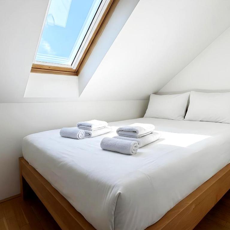 Gaia Aparthotel near Airport - Economy Dvokrevetna Soba sa Bračnim Krevetom - 1