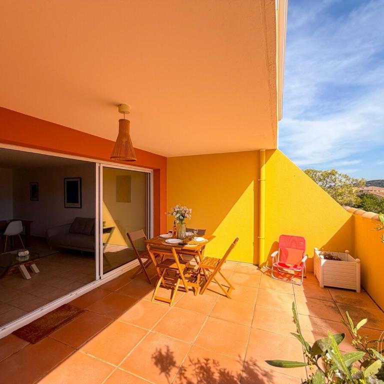 Spacieux T3 avec terrasse et parking à Sanary - Apartment mit 2 Schlafzimmern - 2