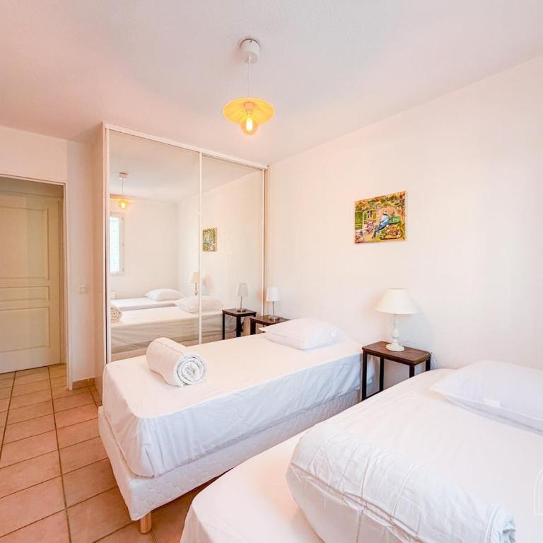 Spacieux T3 avec terrasse et parking à Sanary - Apartment mit 2 Schlafzimmern - 5