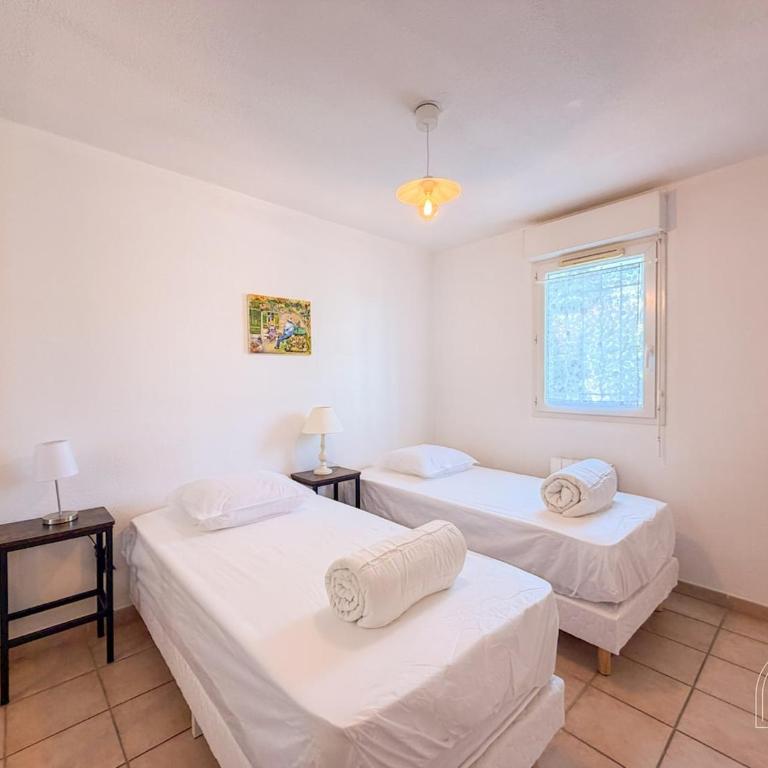 Spacieux T3 avec terrasse et parking à Sanary - Apartment mit 2 Schlafzimmern - 25