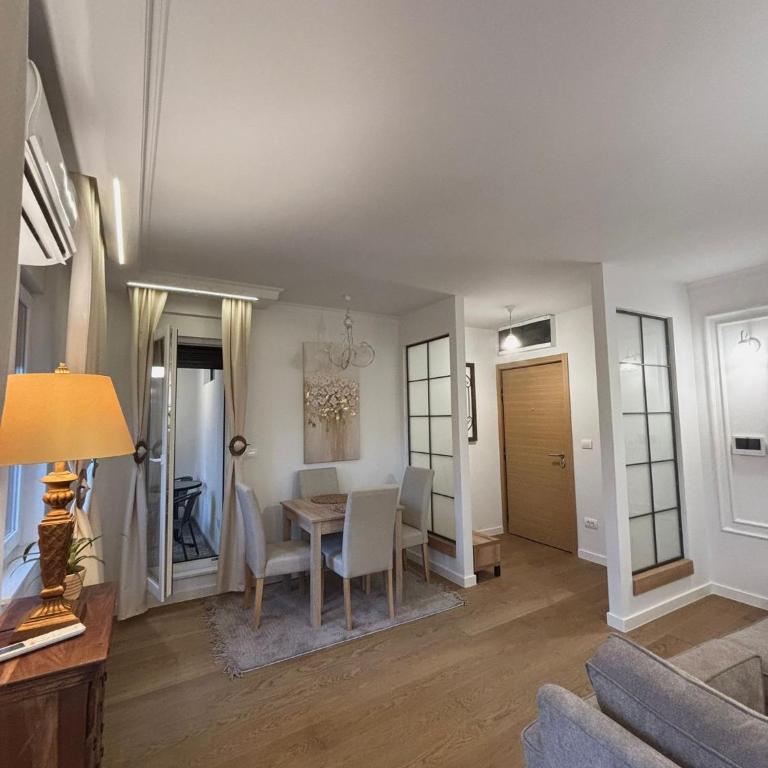 New Joli - Apartman sa 2 Spavaće Sobe - 2