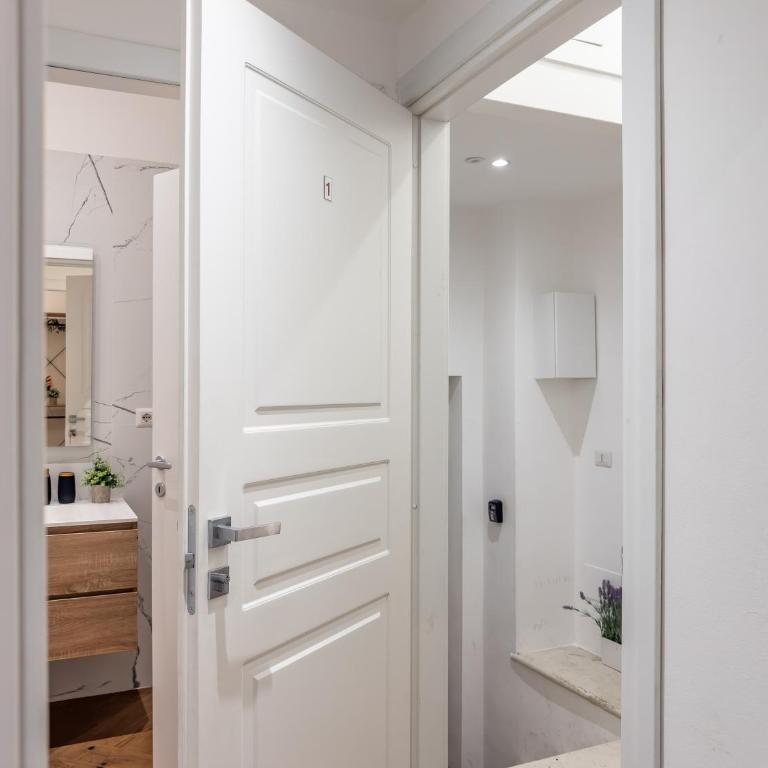 BeCO Centrale New Double Suite - Appartamento con 1 Camera da Letto - 11