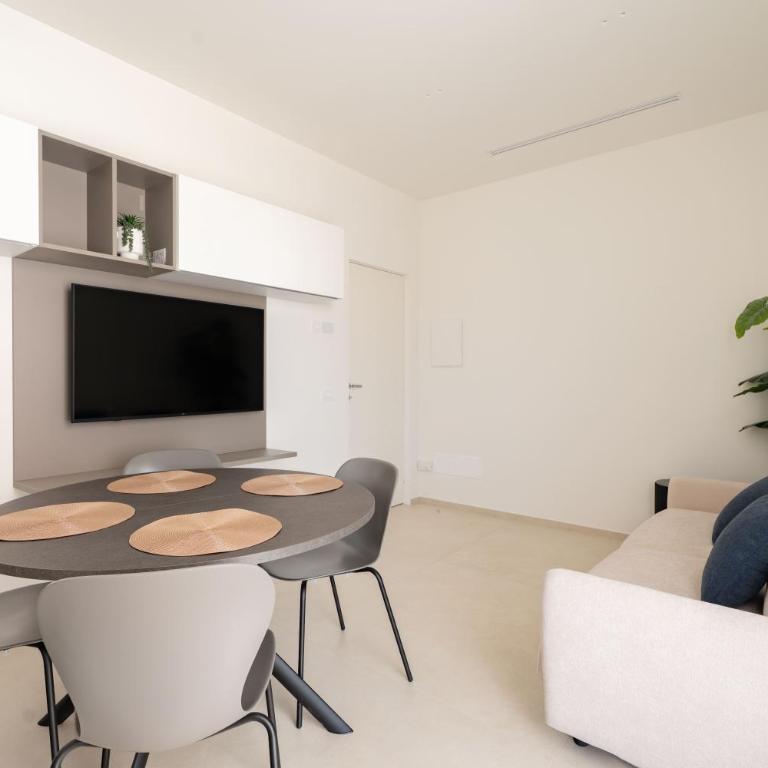 Solymar by MONHOLIDAY - Two-Bedroom Apartment - 7