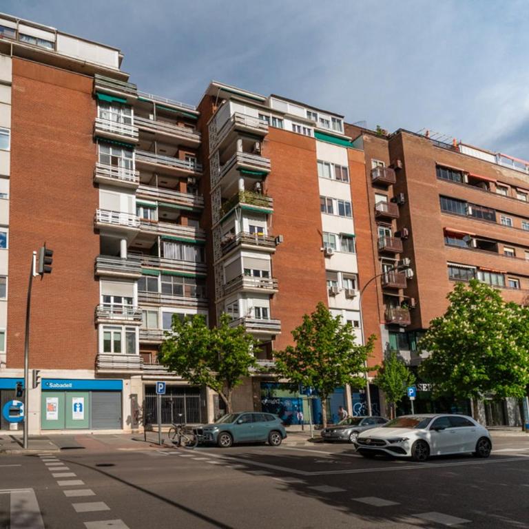 Modern Cozy -2Bdrs 1Bath -Plaza de Castilla - Apartamento - 35