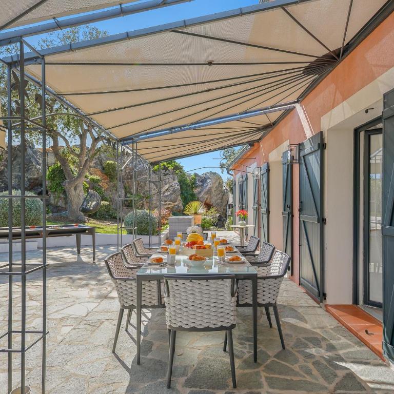 Piscine privée - Vue panoramique - Calme - 8 Personnes - Villa mit privatem Pool - 8