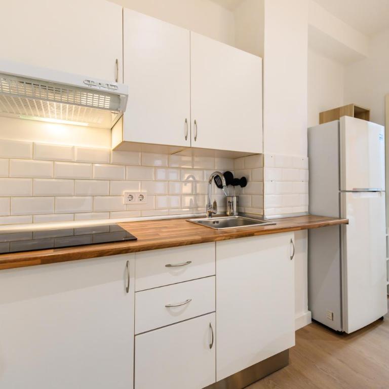 SGE680F - Piso de 1 dormitorio con terraza en Tetuán, Madrid - Alquiler temporal - Apartamento de 1 dormitorio - 22