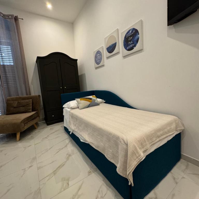 GUENDALINA SWEET HOME - LA CASETTA Di GUENDALINA - Quadruple Room with Private Bathroom - 5