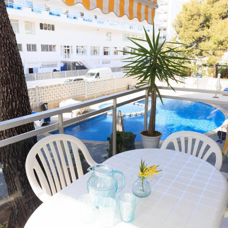 UHC Montblanc Apartments - One-Bedroom Apartment - 6