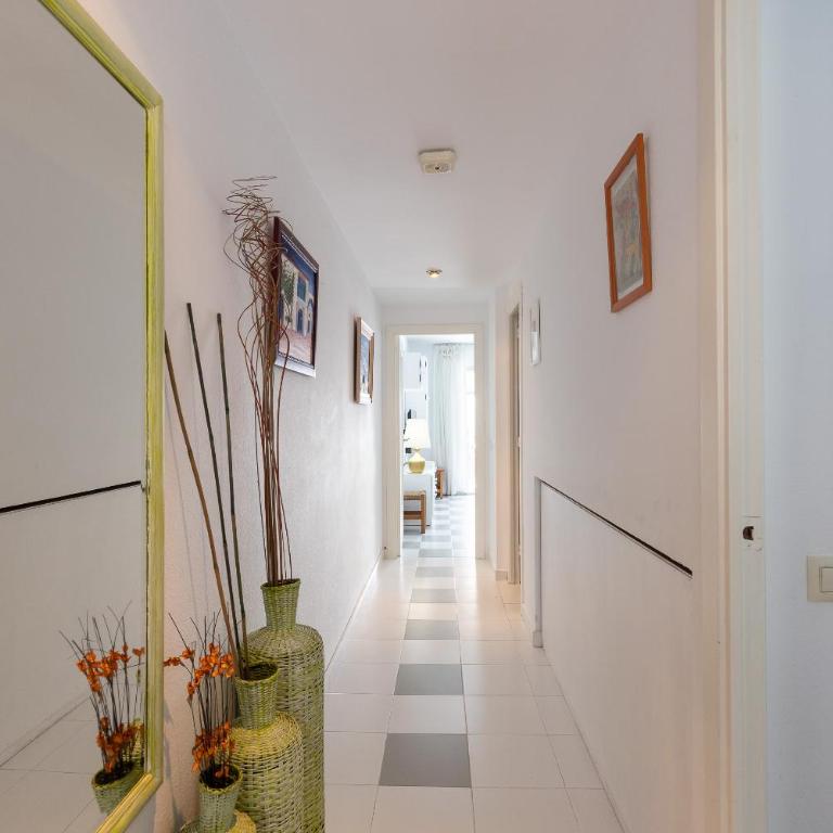 UHC Montblanc Apartments - One-Bedroom Apartment - 12