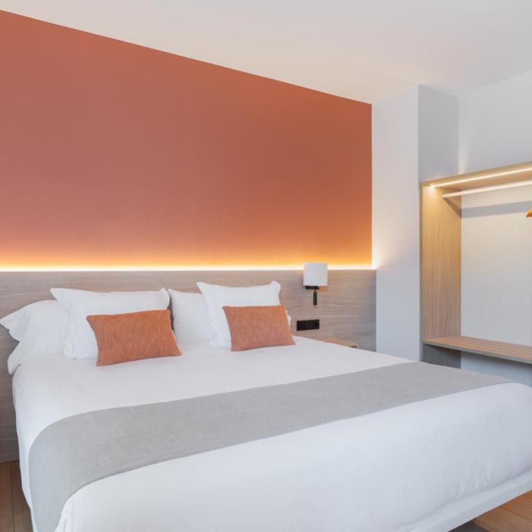 NM Suites by Escampa Hotels - Suite Junior con vistas a la piscina - 2