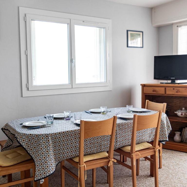 Grau-du-Roi, T3 6 couchages, plage à pied et parking à proximité - Appartement 2 Chambres - 5
