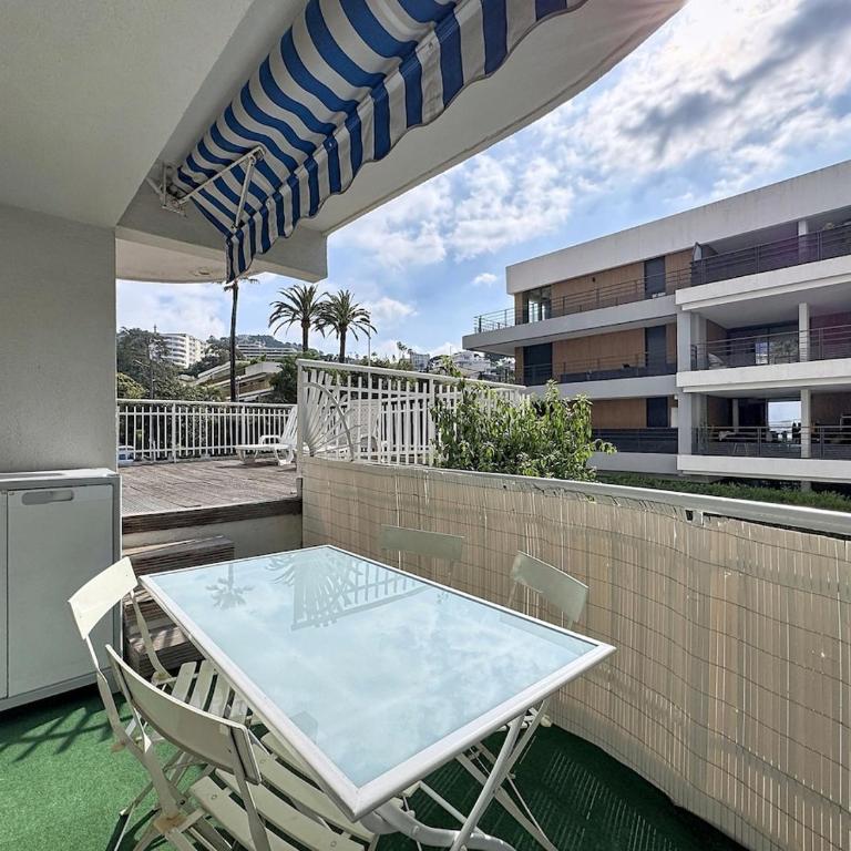 HG Downtown Cannes, a short walk to La Croisette - Appartement 2 Chambres Deluxe avec Balcon - 8
