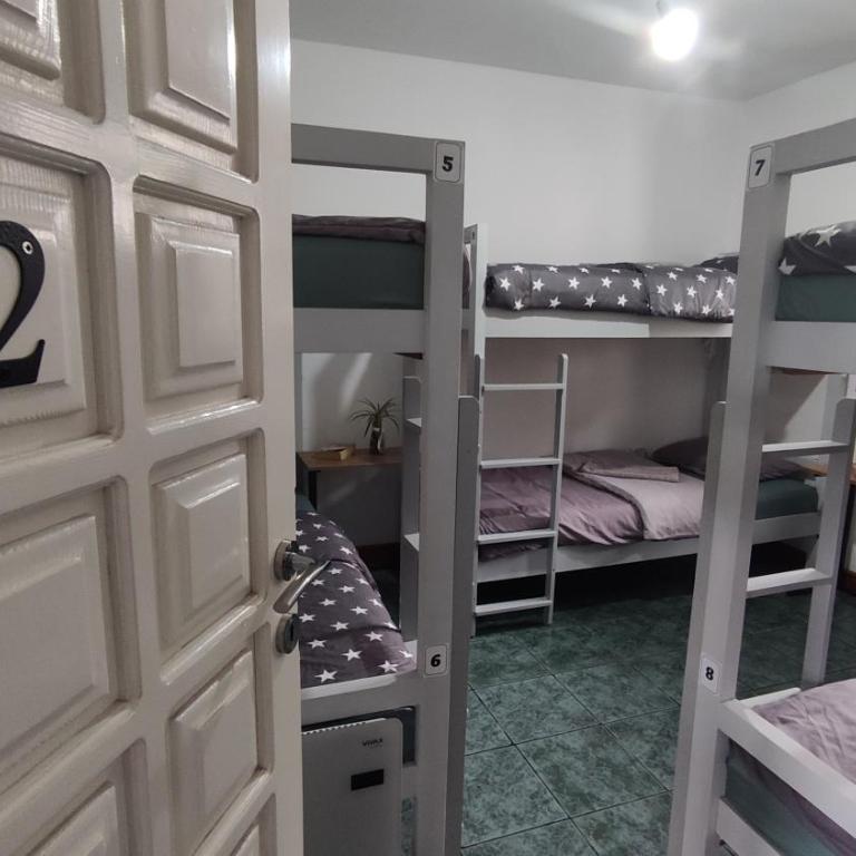 Woodpecker Backpacker Hostel Between Dubrovnik & Kotor - Bed in 6-Bed Mixed Dormitory Room - 4