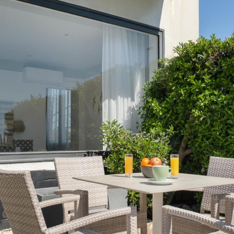 Hôtel du Midi Plage - Chambre Familiale avec Terrasse - 5