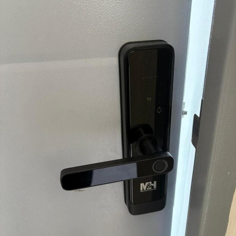 Skyline Oasis Luxury 2BR with Pool Near Beach - Two-Bedroom Deluxe Apartment - 19