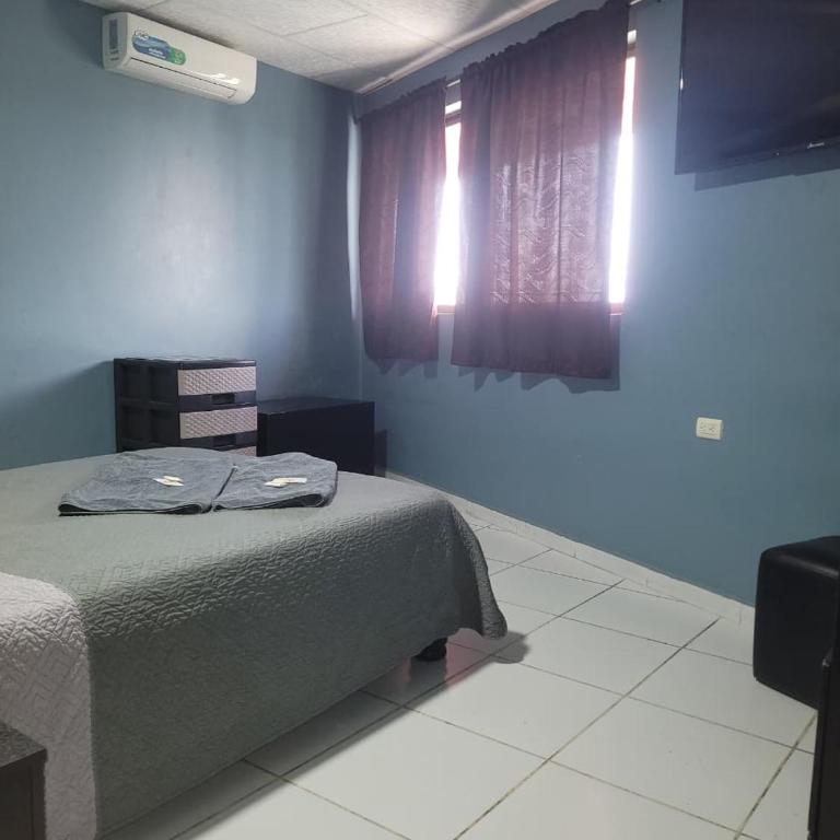 Hotel Confort - Deluxe Room - 4