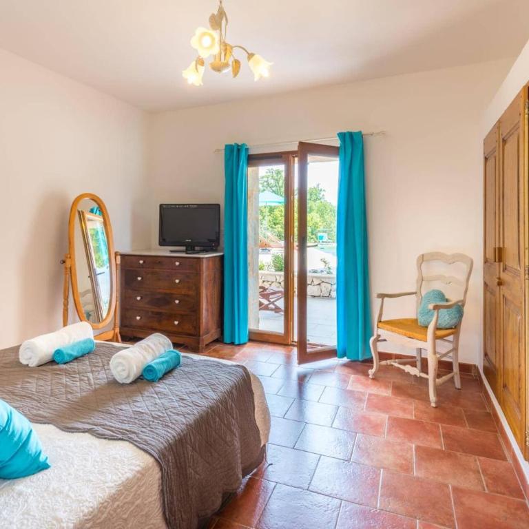 Villa La Bergerie by Villa Plus - Villa - 5