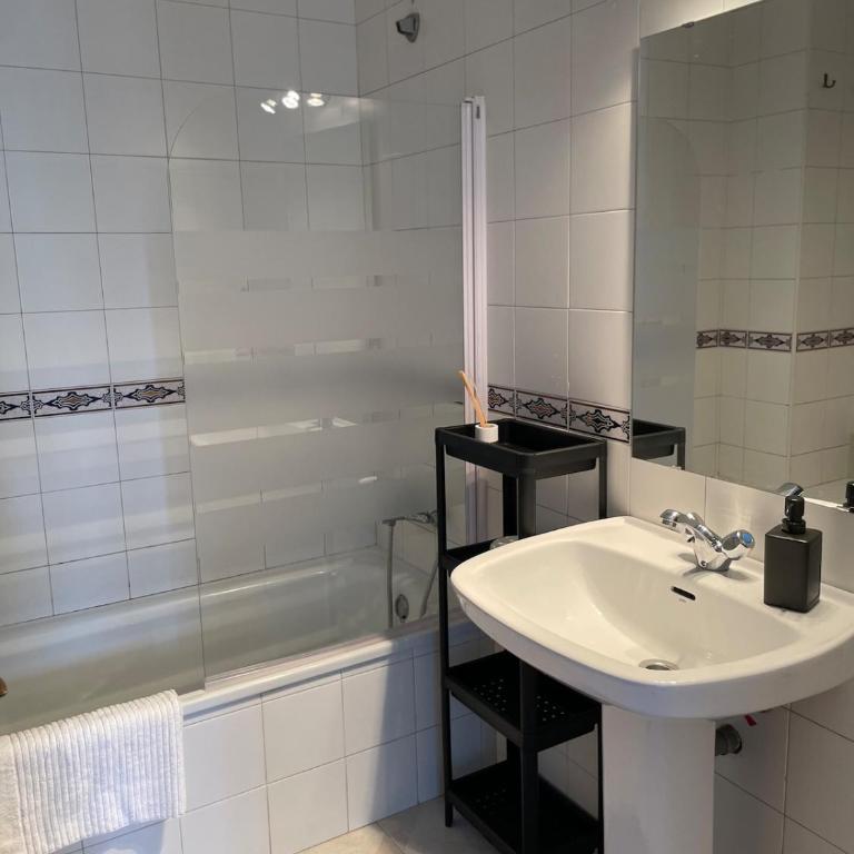 Apartamento de 2 dormitorios con terraza - Apartamento de 2 dormitorios - 11