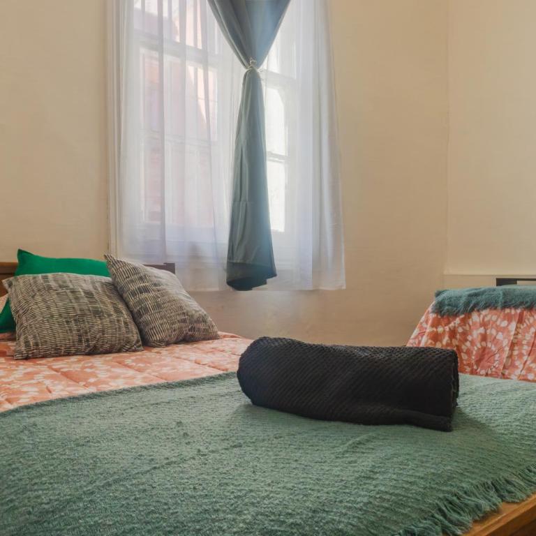 Gatalegre Hostel - Triple Room with Private Bathroom - 28