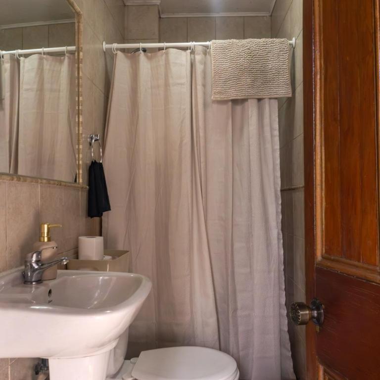 Gatalegre Hostel - Triple Room with Private Bathroom - 27