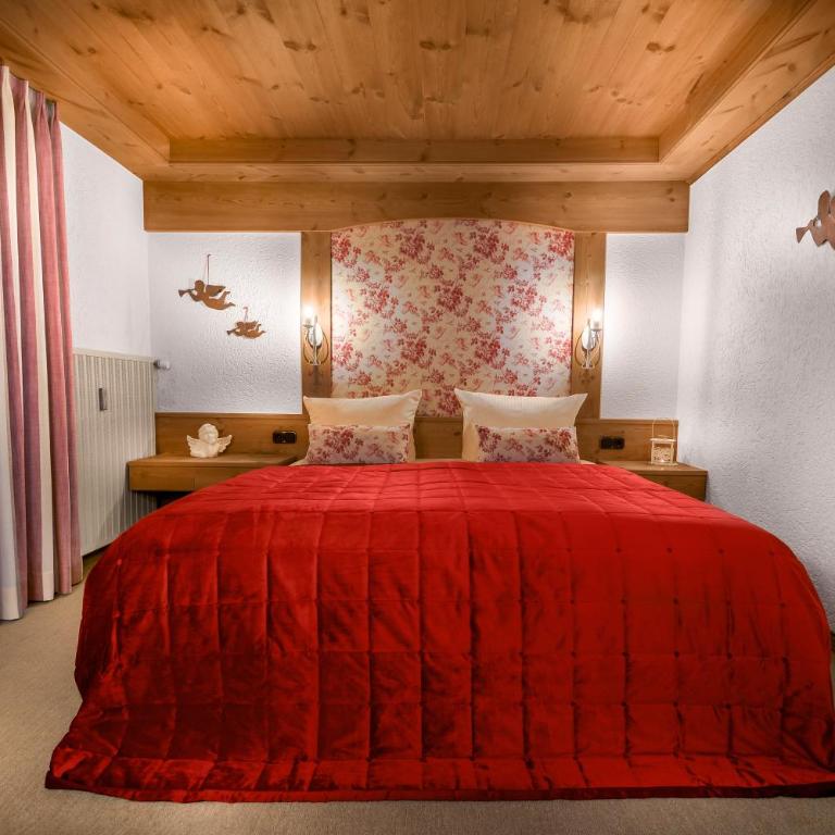 Dreimäderlhaus - Das vegetarische Boutique Hotel - Comfort Doppelzimmer mit Balkon - 7