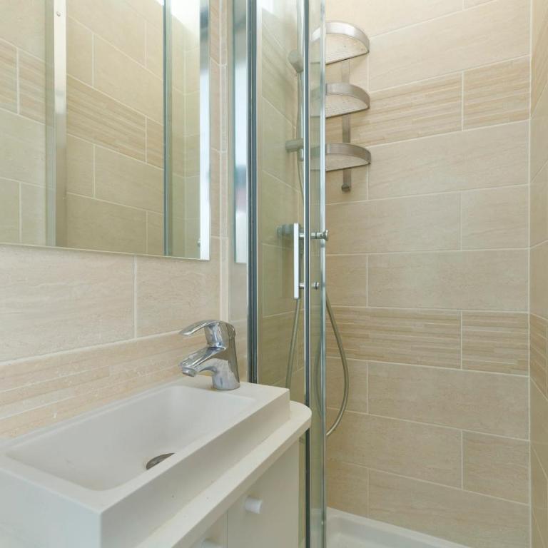 Gambetta 20e Appartement lumineux pour 4 géré par Mey Agency - Appartement - 11
