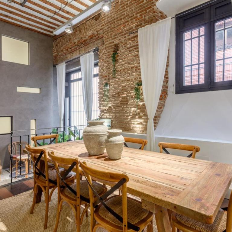 Historic Loft for 7 in Heart of Madrid - Apartment - 7