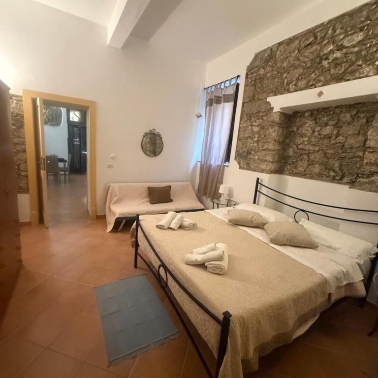 incantevole e storico appartamento in pieno centro - One-Bedroom Apartment - 11
