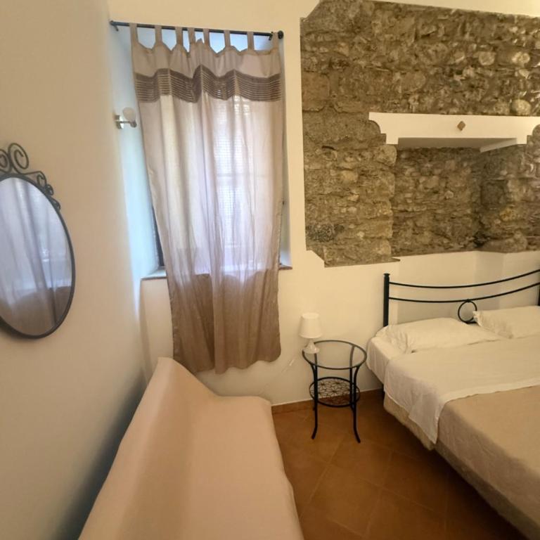 incantevole e storico appartamento in pieno centro - One-Bedroom Apartment - 7